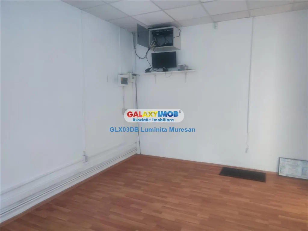 Vanzare spatiu comercial Central Targoviste - foto 7