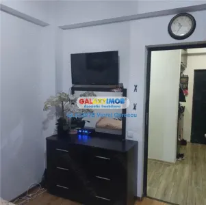Apartament 2 camere, renovat, mobilat, bloc cu lift, Dobroesti - foto 2