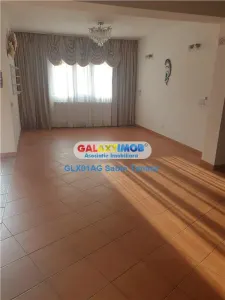 INCHIRIERE VILA DE ULTRACENTRAL - foto 2