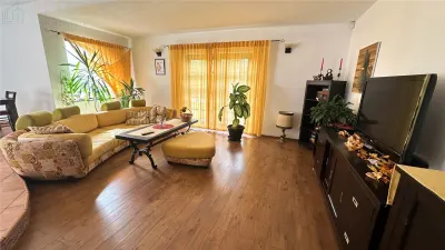 Casa Spatioasa 5 Camere, 325mp utili si Foisor, Teren 534mp - foto 14