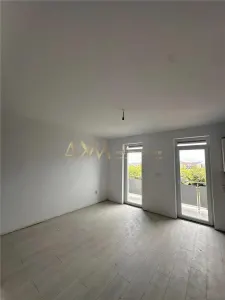 Vanzare apartament 2 camere - foto 13