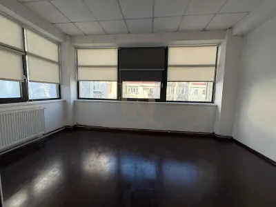 Ultracentral Spațiu birouri 107 mp - foto 3