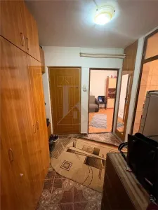 Apartament 2 camere decomandat Podul de Fier - foto 7