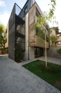 Duplex 4 camere – Dorobanti | P+1 | Curte 50 mp | Imobil boutique 2025 - Bucuresti