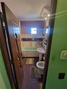 SPATIOS! 3 camere confort 1 Decomandat, 2 balcoane, 2 bai, Obor - foto 6