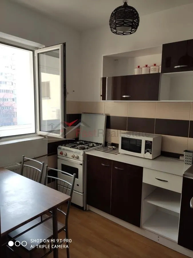 Apartament 3 camere - foto 9