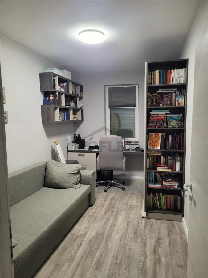 Apartament cu 4 camere utilat și mobilat premium de vânzare - foto 12