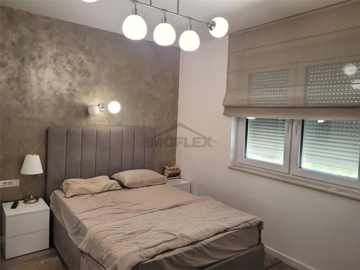 Apartament cu 4 camere utilat și mobilat premium de vânzare - foto 8