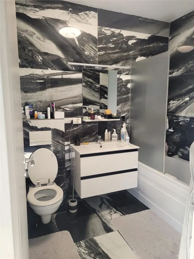Apartament cu 4 camere utilat și mobilat premium de vânzare - foto 9