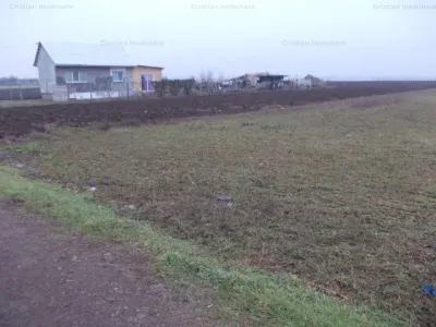 Teren 5750mp pentru constructii, zona Lacu Sarat - Lacu Sarat