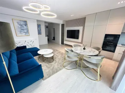 Inchiriere apartament lux 3 camere Cartier Albert - Ploiesti