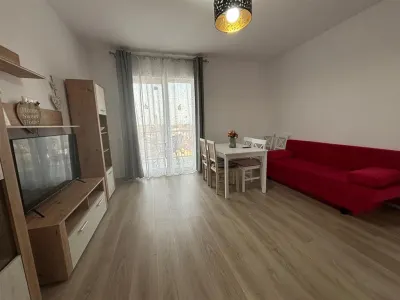 Inchiriere apartament 2 camere, bloc nou, zona Centrala - foto 4