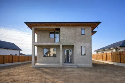 Casa Miroslava Valea Ursului 4 camere + 580 mp teren - Miroslava