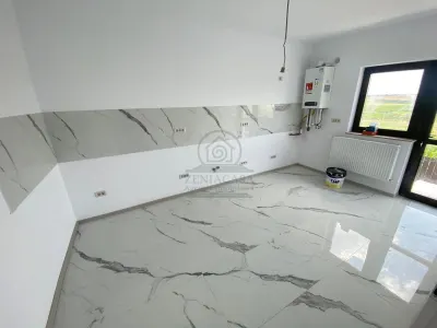 Casa 4 camere Miroslava Iasi 500 mp teren CANALIZARE - foto 8