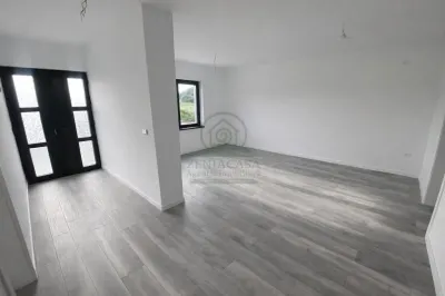 Casa 3 camere Holboca Dancu,  CANALIZARE/ASFALT - foto 4