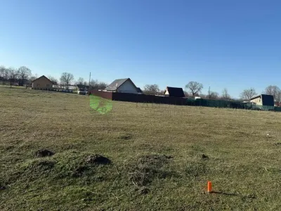 Teren 700 mp TARLUNGENI,ideal constructie casa - Tarlungeni