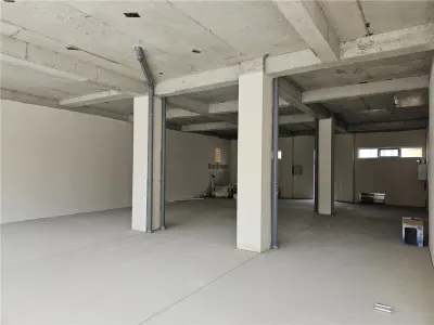 Spatiu Comercial - 100 mp - Balanta - Clinica Medicala - Showroom - Comert - Servicii - foto 7