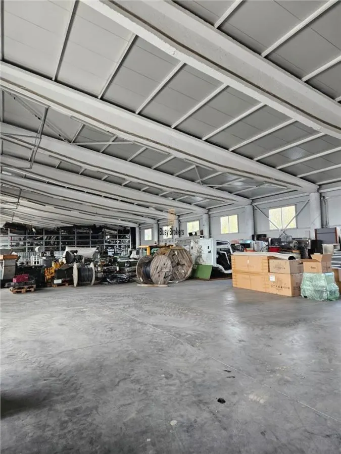 Spatiu Industrial - 1000 mp - Depozitare - Distributie - foto 5