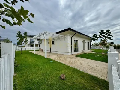 Casa 4 camere prima inchiriere MRS Country - Ploiesti