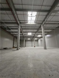 Spatiu Industrial - 900 mp - Logistica - Depozitare - Distributie - Brasov