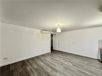 Apartament 4 camere pentru birouri sau rezidential, Albert Ploiesti - foto 3