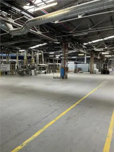 Spatiu Industrial - 5000 mp - Productie - Depozitare - foto 14