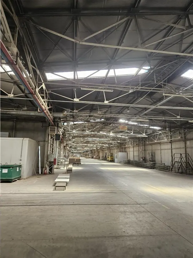 Spatiu Industrial - 5000 mp - Productie - Depozitare - foto 4