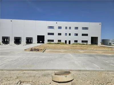 Spatiu Industrial - 5300 mp - Productie - Depozitare - Logistica - Distributie - foto 11