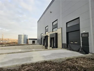 Spatii Industriale - 4500 mp - Logistica - Productie - Depozitare - foto 4