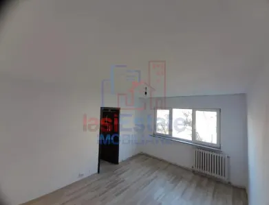 Apartament 3 camere zona Mircea cel Batran - Iasi