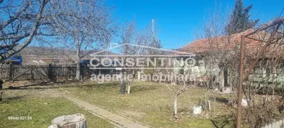 Se vinde imobil cu teren 3700 mp in com Merei - foto 9