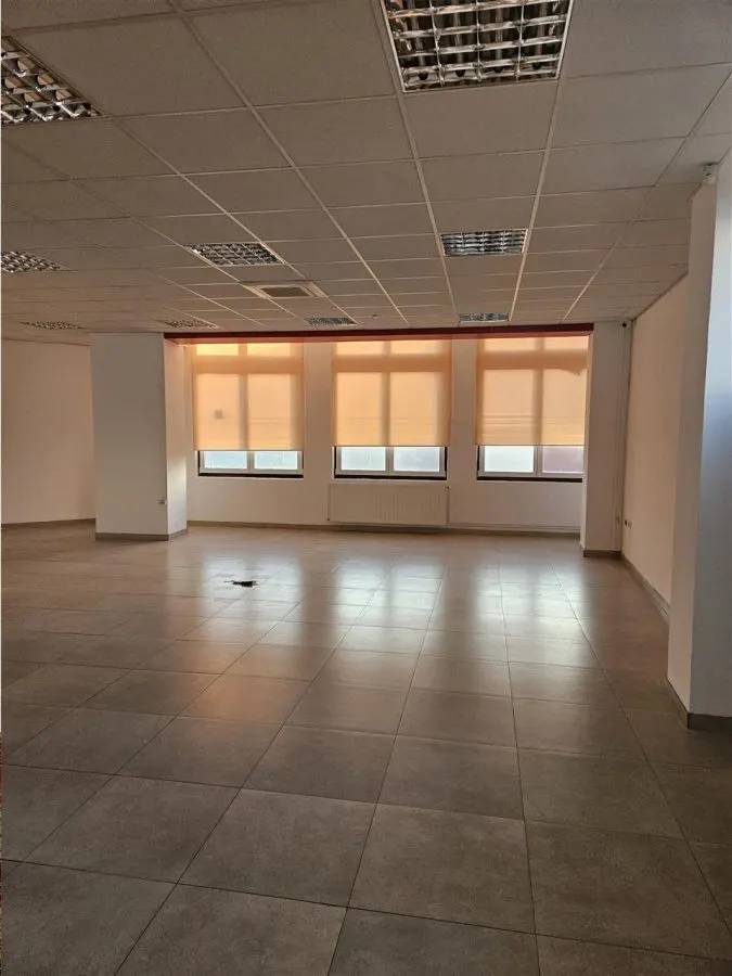 Cladire Birouri - 900 mp - Piata Cibin - Clinica Medicala - IT - Servicii - foto 5