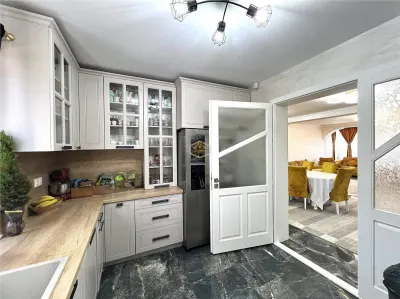 Vila cu stil si confort modern | Finisaje Premium | Teren generos - foto 7