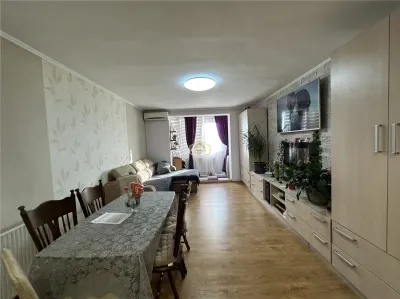 Apartament cu 3 camere, complet mobilat | Mai - Satu Mare