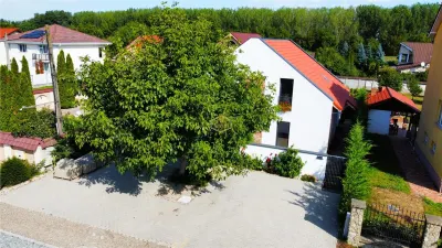VIDEO | Casa Noua 2025 – 4 camere | Curte amenajata, foisor si 5 locuri de parcare - Satu Mare