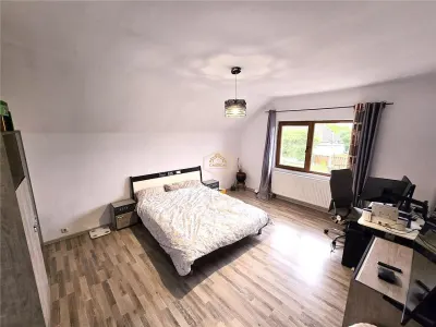 Casa spatioasa cu 5 camere | Ilarie Chendi - foto 10