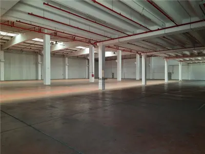 Spatiu Industrial - 2300 mp - Productie - Depozitare - foto 3