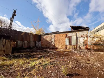 2000 MP teren cu hala, pe platforma IMMUM, zona Cozmircom - foto 3