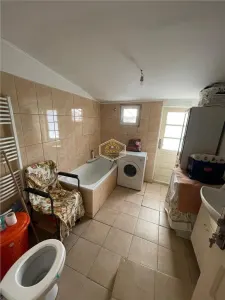 Apartament cu 2 camere + cladire P+M cu 2 unitati locative - foto 16