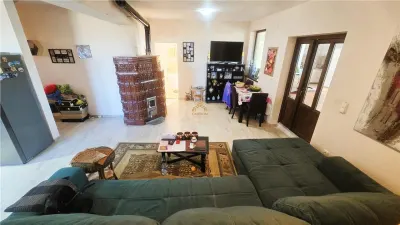 VIDEO | Vila spatioasa cu 6 camere, crama si teren generos | Bercu Rosu - foto 14