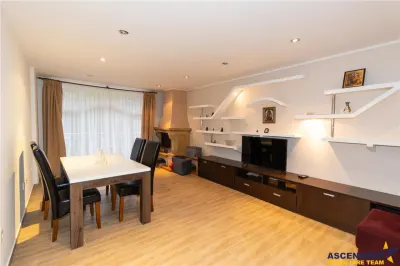 Resedinta cu atmosfera familiara,peisaj imersiv,amplasare premium,Zarnesti,Brasov - Zarnesti