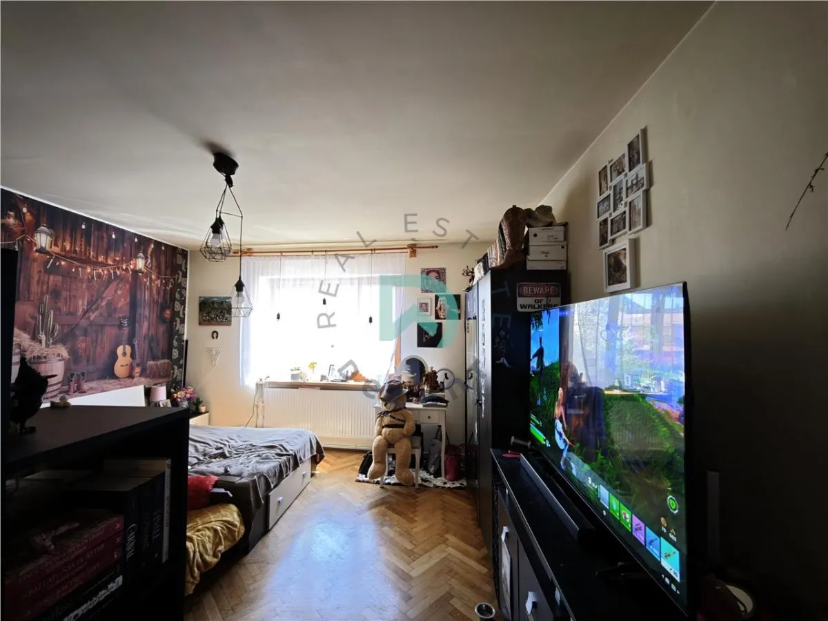 Apartament in casa   Piata Unirii Brasov - foto 16