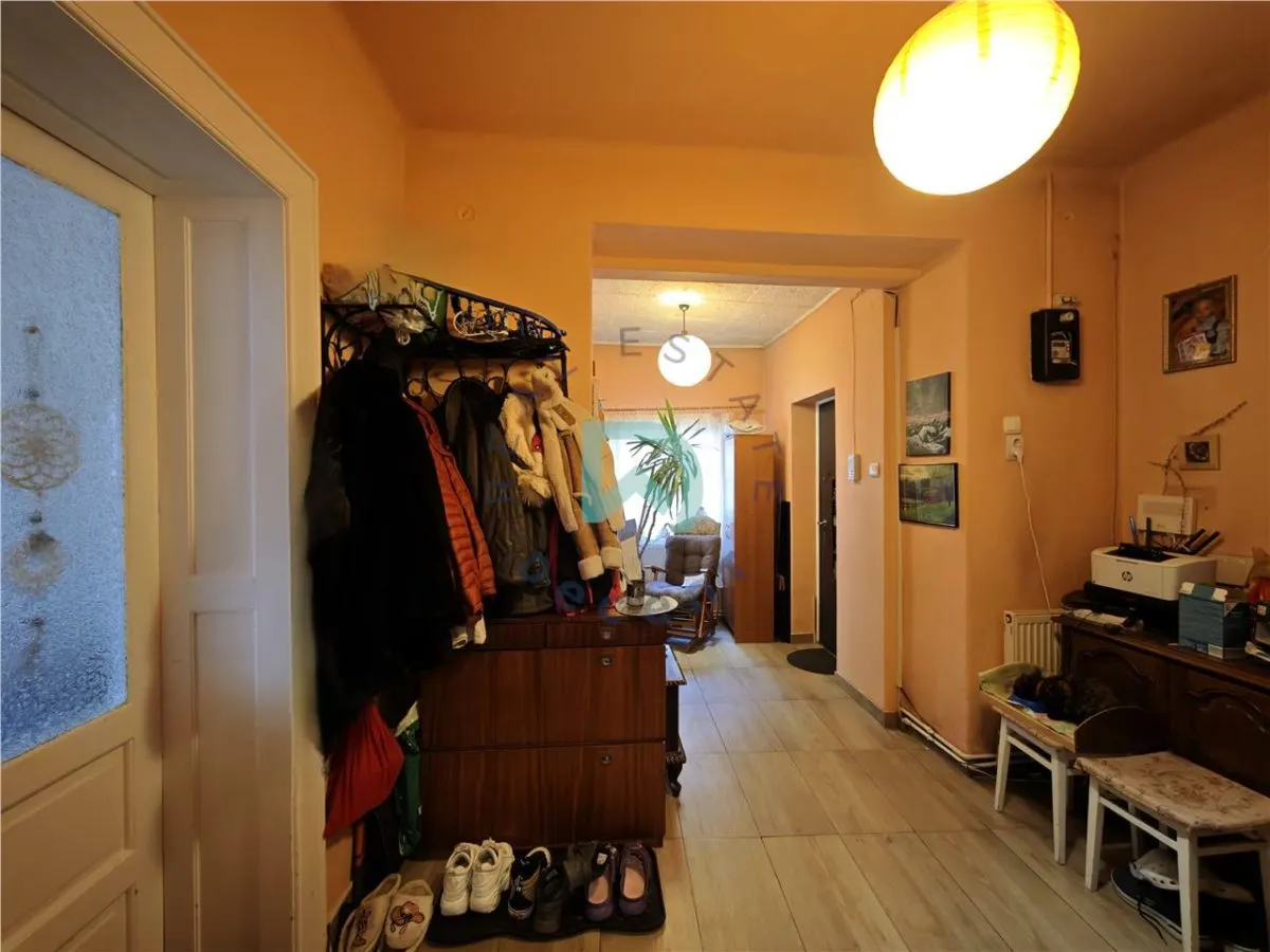 Apartament in casa   Piata Unirii Brasov - foto 7