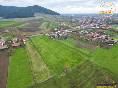 Teren strategic pentru dezvoltare si investitie, 8.000 mp intravilan valoros, Sanzieni, Covasna - Sanzieni