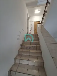 Imobil de închiriat – 18 camere | Ideal pentru muncitori, pensiune sau activități comerciale - foto 15