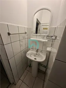 Imobil de închiriat – 18 camere | Ideal pentru muncitori, pensiune sau activități comerciale - foto 22