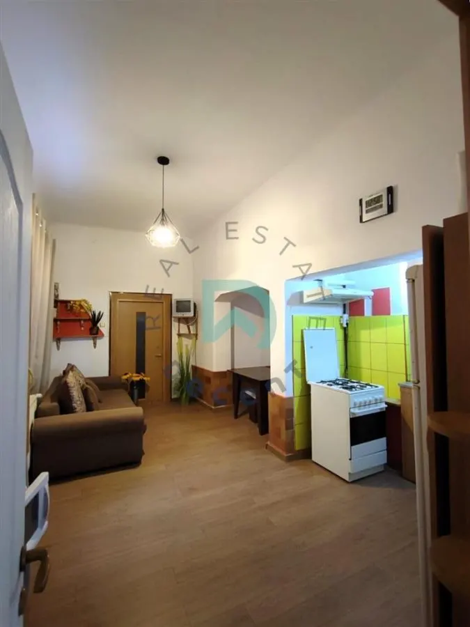 Corp de casa de vanzare  Central, Brasov - foto 6