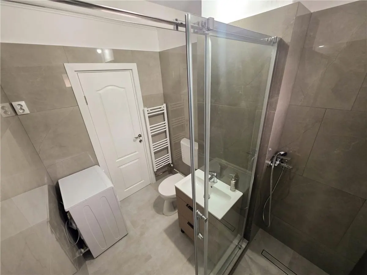 Apartament 3 camere, UMF, 2 bai, Ultracentral, renovat complet,Targu Mures - foto 7