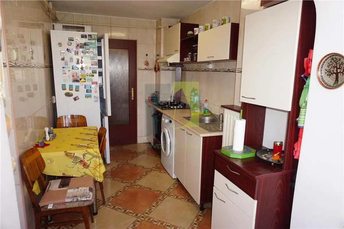 Apartament cu 2 camere si centrala termica langa Teatru - foto 7