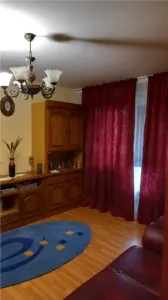 Apartament 2 camere semidecomandate,zona Cora - Bacau